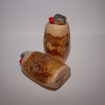 Feuerzeughalter Arvenholz